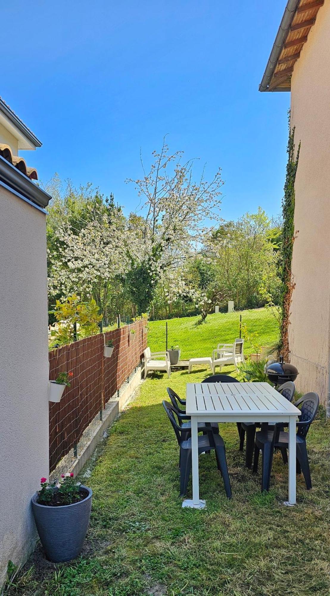 Appartement Lumineux Et Calme En Rez-De-Jardin Castanet-Tolosan エクステリア 写真