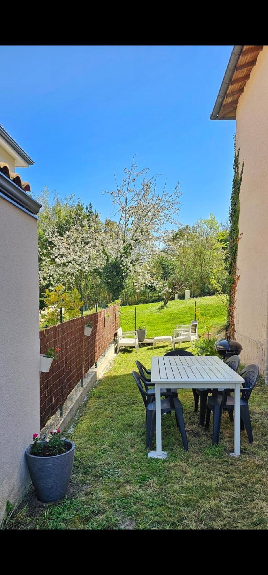 Appartement Lumineux Et Calme En Rez-De-Jardin Castanet-Tolosan エクステリア 写真
